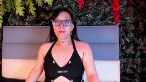 skye_bluee_ online show from September 2025 03:08:02 AM