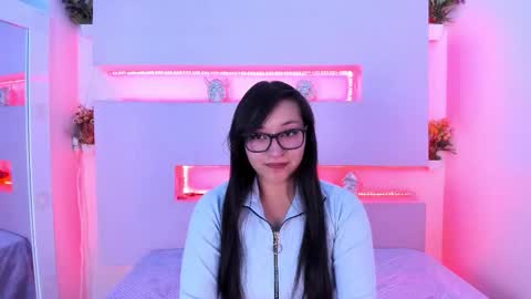 skye_bluee_ online show from October 2025 03:29:01 AM