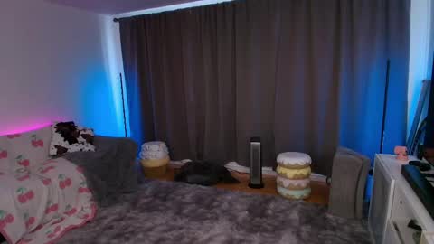 Skye Watson online show from March 2026 06:52:01 PM