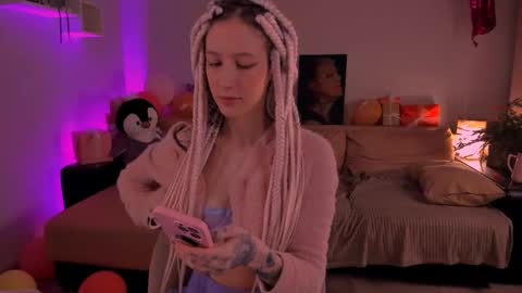    online show from February 2025 01:26:01 AM