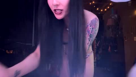 Snapshot of skylar_doll_rose chatting on December 2025 04:01:01 PM skylar_doll_rose online show from December 2025 04:01:01 PM