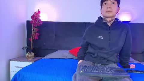 Snapshot of skylen_snow chatting on July 2026 07:24:01 PM skylen_snow online show from July 2026 07:24:01 PM