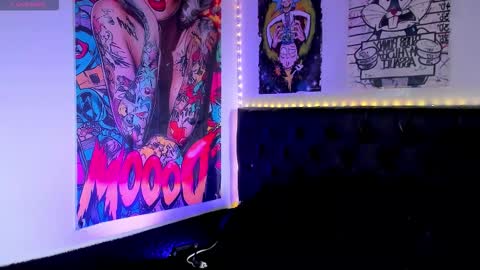 blue online show from December 2025 06:16:01 PM