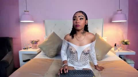 skylerbloom online show from November 2025 02:43:02 AM