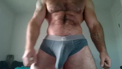 Skyler Flexes online show from September 2025 02:22:01 PM