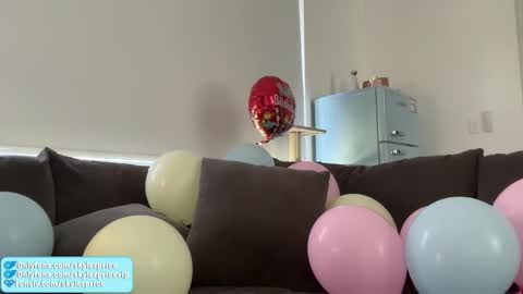 Snapshot of skylerprice chatting on October 2025 02:59:01 AM skyler online show from October 2025 02:59:01 AM