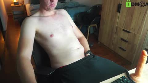 Snapshot of skylinebaby chatting on October 2025 05:23:02 PM skylinebaby online show from October 2025 05:23:02 PM