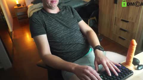 Snapshot of skylinebaby chatting on October 2025 05:57:02 PM skylinebaby online show from October 2025 05:57:02 PM