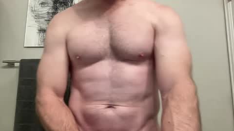 Snapshot of skylineboatclub chatting on December 2024 07:39:02 PM skylineboatclub online show from December 2024 07:39:02 PM