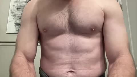 Snapshot of skylineboatclub chatting on February 2025 04:41:02 PM skylineboatclub online show from February 2025 04:41:02 PM