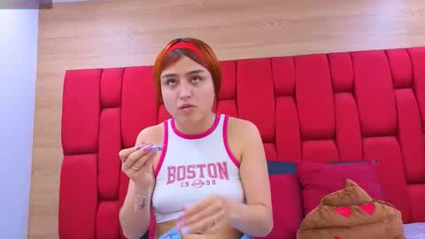 Skynny online show from November 2025 08:52:02 PM