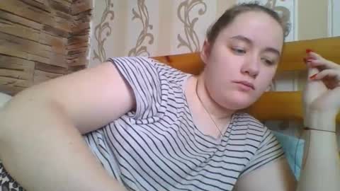 Snapshot of skyressie333 chatting on February 2026 06:43:02 AM skyressie333 online show from February 2026 06:43:02 AM