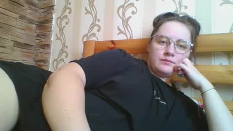 Snapshot of skyressie333 chatting on February 2026 10:00:01 AM skyressie333 online show from February 2026 10:00:01 AM