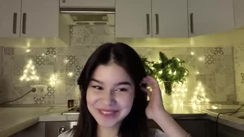 Snapshot of sladkoezka chatting on December 2025 04:23:02 PM Katya online show from December 2025 04:23:02 PM