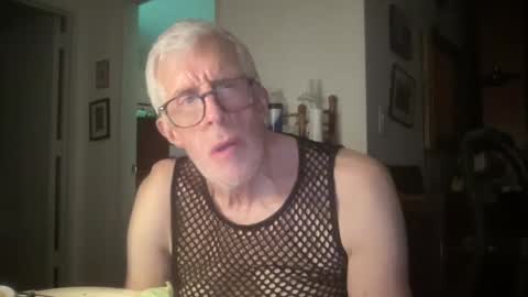 Snapshot of slampiggg chatting on October 2025 05:05:01 AM slampiggg online show from October 2025 05:05:01 AM