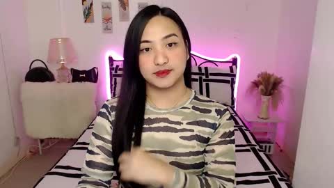 Queen Cyrine online show from January 2026 04:18:02 AM