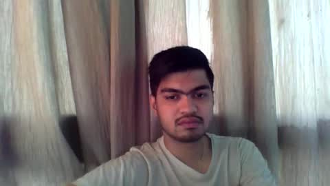 Snapshot of slavesj18 chatting on November 2025 04:35:02 AM Add me on hangout sjcool1998 online show from November 2025 04:35:02 AM