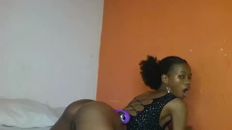 Snapshot of slaybby chatting on March 2025 10:32:01 PM Slaybby online show from March 2025 10:32:01 PM