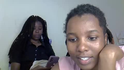 Snapshot of sleciah chatting on November 2025 10:25:02 AM sleciah online show from November 2025 10:25:02 AM