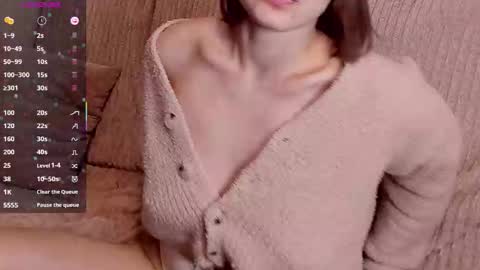 Alice online show from December 2025 07:53:02 PM