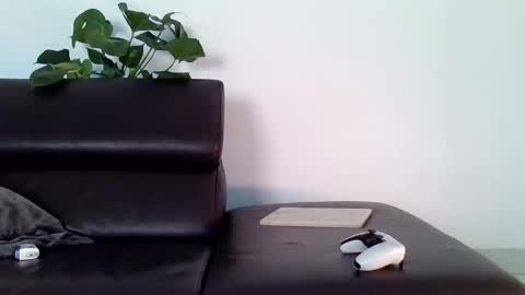 sleeperly online show from October 2025 09:41:02 AM