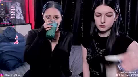 Hi We are Iva and Angela Nice to meet u 3 online show from January 2026 05:37:01 PM