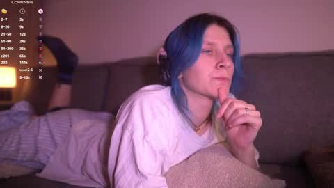 Sonya online show from November 2025 10:18:02 PM