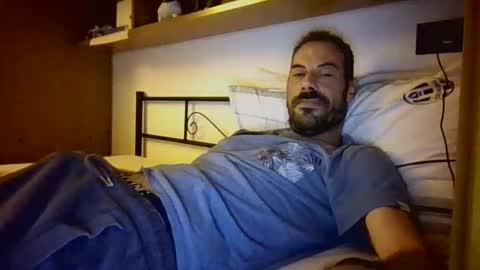 Snapshot of slevin1983 chatting on May 2026 06:14:01 PM slevin online show from May 2026 06:14:01 PM