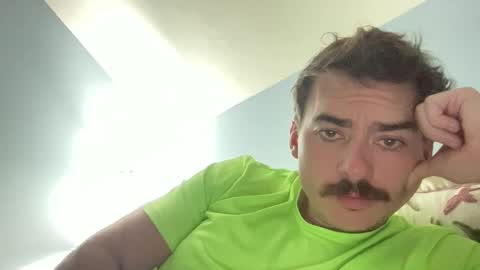 Snapshot of slickmass chatting on September 2025 12:43:01 AM SlickMass online show from September 2025 12:43:01 AM