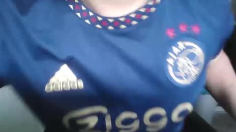 Snapshot of slicknick73 chatting on October 2025 12:48:02 PM slicknick73 online show from October 2025 12:48:02 PM