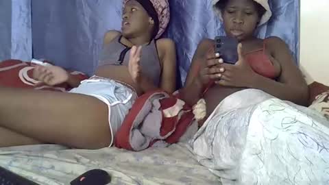 Snapshot of slim_alicia chatting on October 2025 06:53:01 PM Alicia online show from October 2025 06:53:01 PM