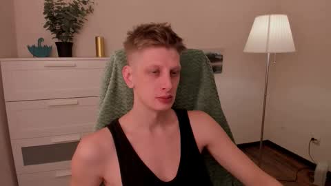 Snapshot of slim_andy chatting on November 2025 08:27:02 PM Andy online show from November 2025 08:27:02 PM