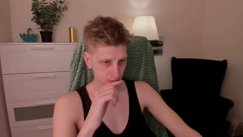 Snapshot of slim_andy chatting on November 2025 08:41:02 PM Andy online show from November 2025 08:41:02 PM