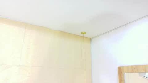 Snapshot of slim_chocobar18 chatting on November 2025 01:43:01 PM slim_chocobar18 online show from November 2025 01:43:01 PM