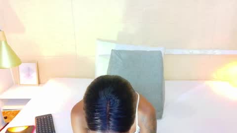 Snapshot of slim_chocobar18 chatting on November 2025 02:06:01 PM slim_chocobar18 online show from November 2025 02:06:01 PM