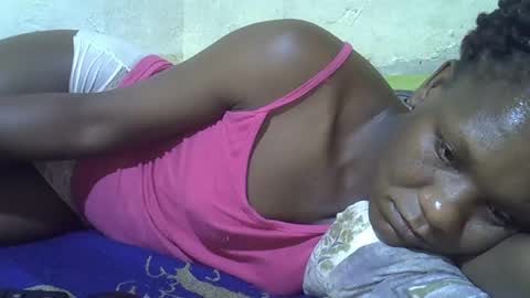 Snapshot of slim_girl3 chatting on March 2025 04:55:02 PM slim_girl3 online show from March 2025 04:55:02 PM