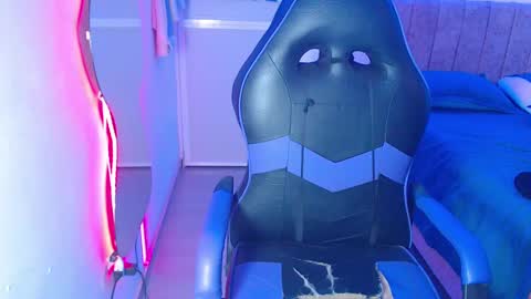 Snapshot of slim_master12 chatting on February 2025 09:54:01 AM slim_master12 online show from February 2025 09:54:01 AM