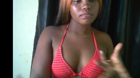 Snapshot of slimthick_tinah chatting on February 2026 08:29:01 PM TINA online show from February 2026 08:29:01 PM