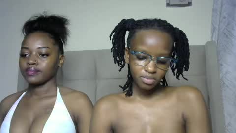 Snapshot of slimthicky_12 chatting on June 2026 10:30:01 PM slim online show from June 2026 10:30:01 PM