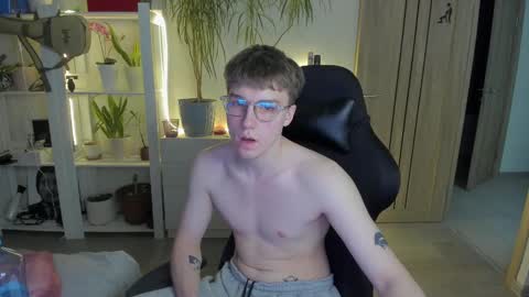 Mila online show from February 2025 12:35:01 AM