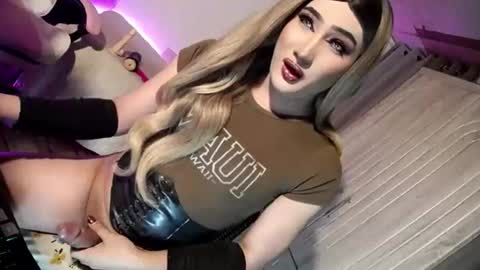 Snapshot of slut_bigcock chatting on July 2026 09:25:01 AM Nathalie online show from July 2026 09:25:01 AM