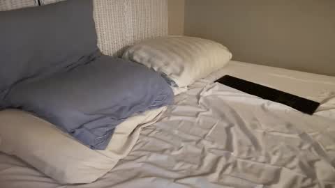 slut online show from January 2026 12:35:01 AM