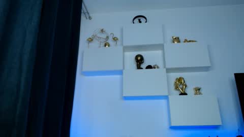 Snapshot of slut_tattoogirl chatting on December 2025 07:36:01 AM Ariana online show from December 2025 07:36:01 AM