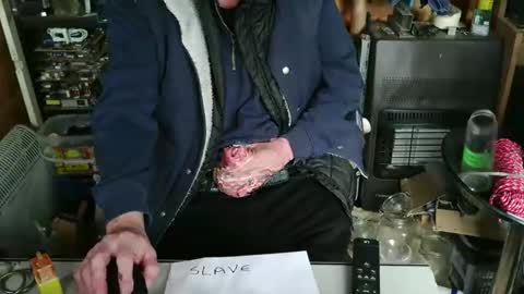 Snapshot of slutboybot chatting on November 2025 01:33:02 PM slutboybot online show from November 2025 01:33:02 PM