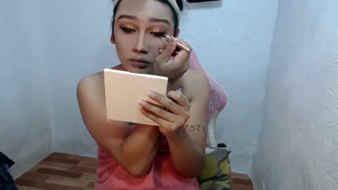 Snapshot of slutty_classyxx chatting on September 2025 09:45:02 AM Lovie online show from September 2025 09:45:02 AM