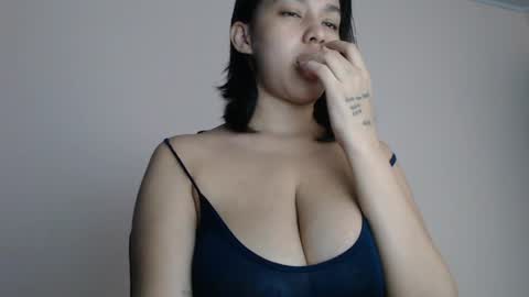 Snapshot of slutty_pervert chatting on May 2026 01:56:02 AM Sofia online show from May 2026 01:56:02 AM