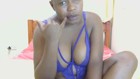 sluttygirlie online show from April 2026 07:18:01 PM