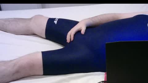 Snapshot of slx00 chatting on December 2024 04:21:02 PM slx00 online show from December 2024 04:21:02 PM