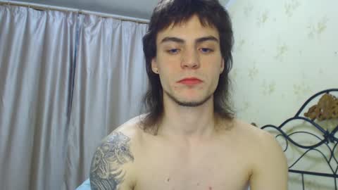 Gus online show from October 2025 03:42:01 PM