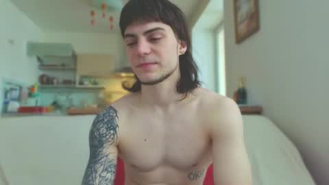 Gus online show from March 2026 04:27:01 AM